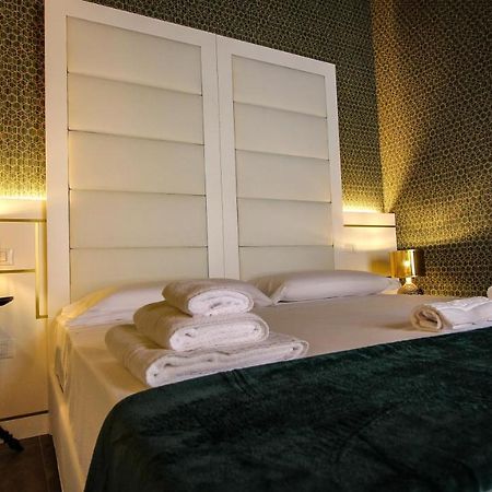 Nel Cuore Dell'Aquila Bnb Buitenkant foto