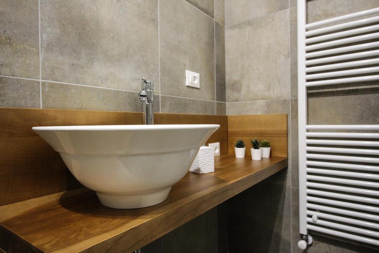 Nel Cuore Dell'Aquila Bnb Buitenkant foto
